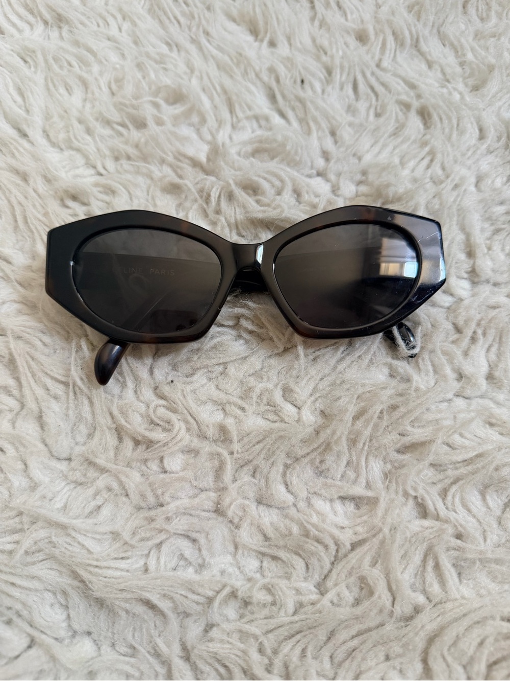 Celine Tortoise Triomphe Cat Eye Sunglasses - CL40238U - Picture 3 of 12